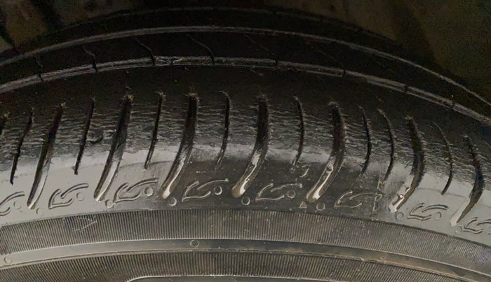 2019 Tata Tiago XZA PETROL, Petrol, Automatic, 32,283 km, Left Front Tyre Tread