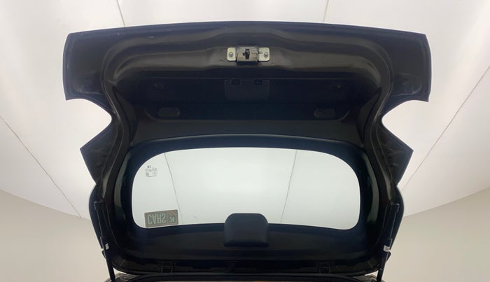 2016 Renault Kwid RXT 1.0, Petrol, Manual, 43,066 km, Boot Door Open
