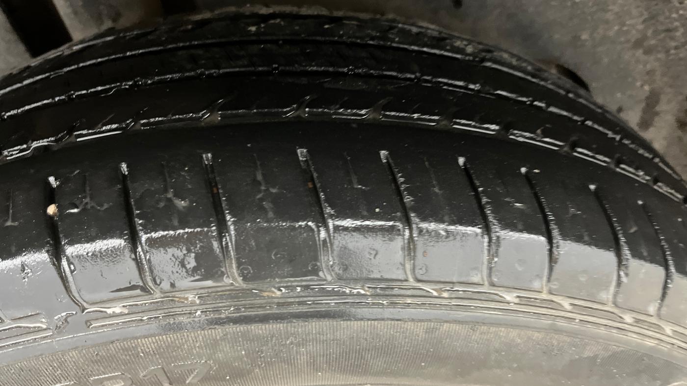 2019 MG HECTOR SMART 1.5 DCT PETROL, Petrol, Automatic, 49,431 km, Right Rear Tyre Tread