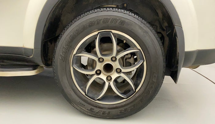 2021 Mahindra XUV500 W7, Diesel, Manual, 52,619 km, Left Rear Wheel