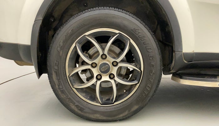 2021 Mahindra XUV500 W7, Diesel, Manual, 52,619 km, Right Rear Wheel