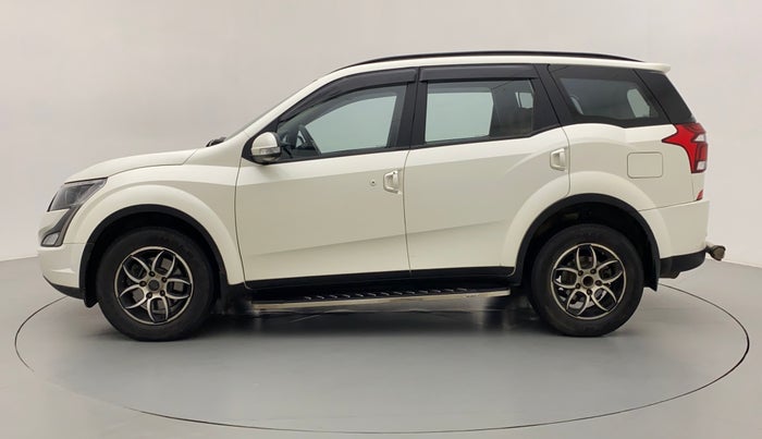 2021 Mahindra XUV500 W7, Diesel, Manual, 52,619 km, Left Side