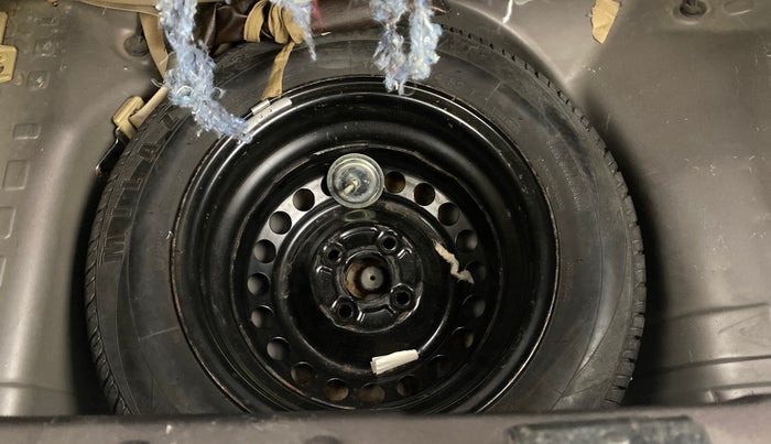 2014 Honda Brio VX MT, Petrol, Manual, 59,917 km, Spare Tyre