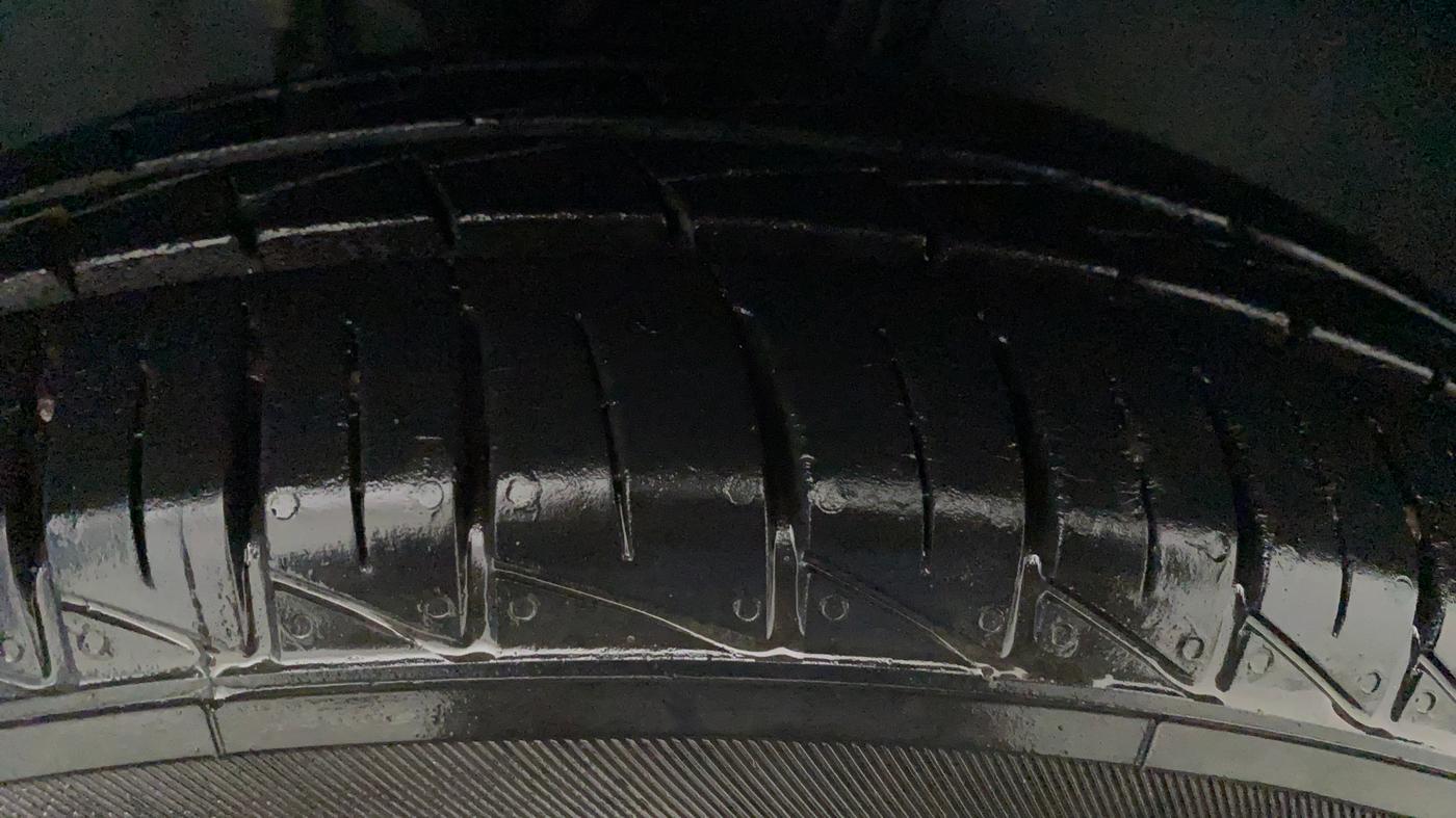 2020 Maruti Alto VXI, Petrol, Manual, 6,350 km, Right Front Tyre Tread