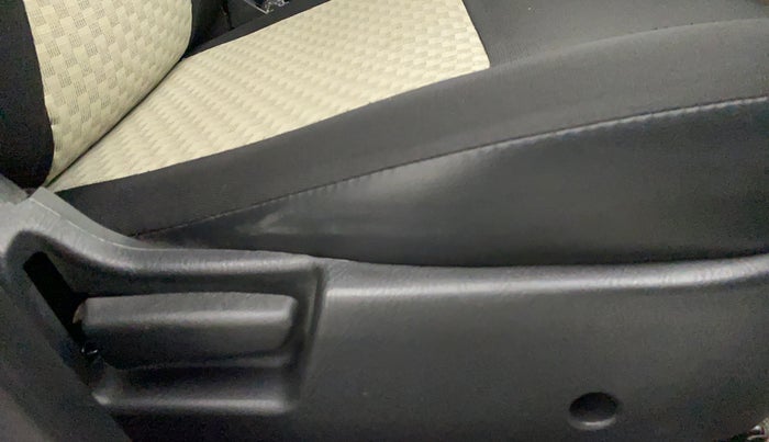 2020 Maruti Alto VXI, Petrol, Manual, 6,350 km, Driver Side Adjustment Panel