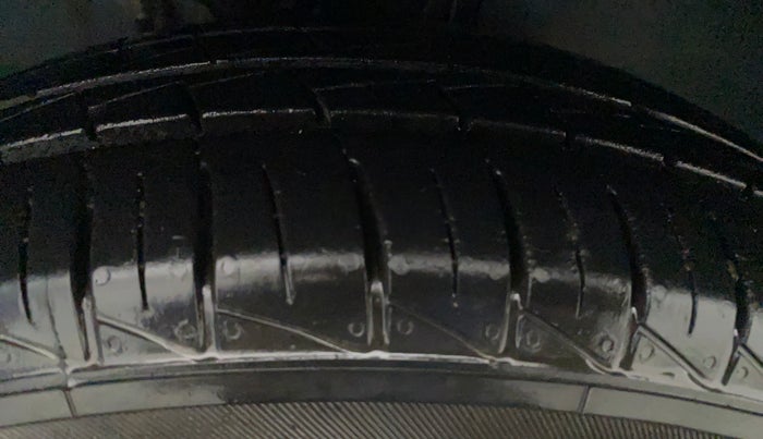 2020 Maruti Alto VXI, Petrol, Manual, 6,350 km, Left Rear Tyre Tread