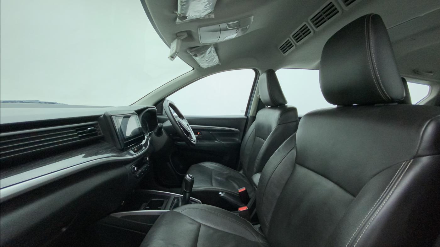 2019 Maruti XL6 ALPHA MT, Petrol, Manual, 29,853 km, Right Side Front Door Cabin