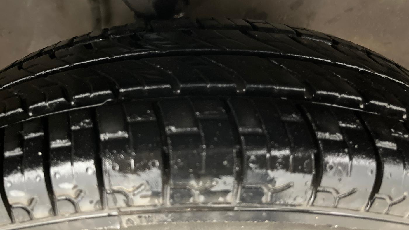 2015 Maruti Alto 800 LXI, Petrol, Manual, 37,236 km, Right Front Tyre Tread