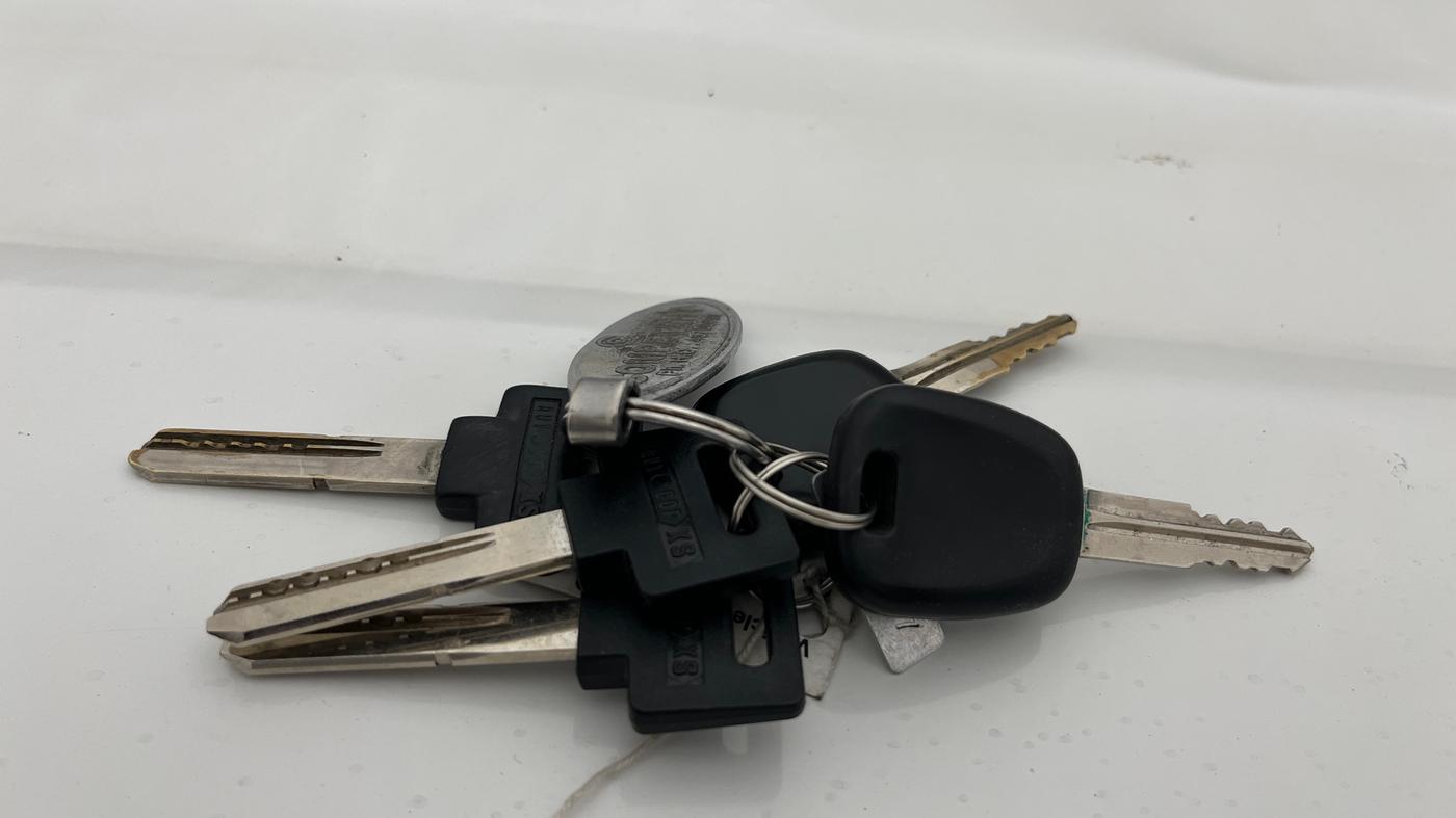 2015 Maruti Alto 800 LXI, Petrol, Manual, 37,236 km, Key Close Up