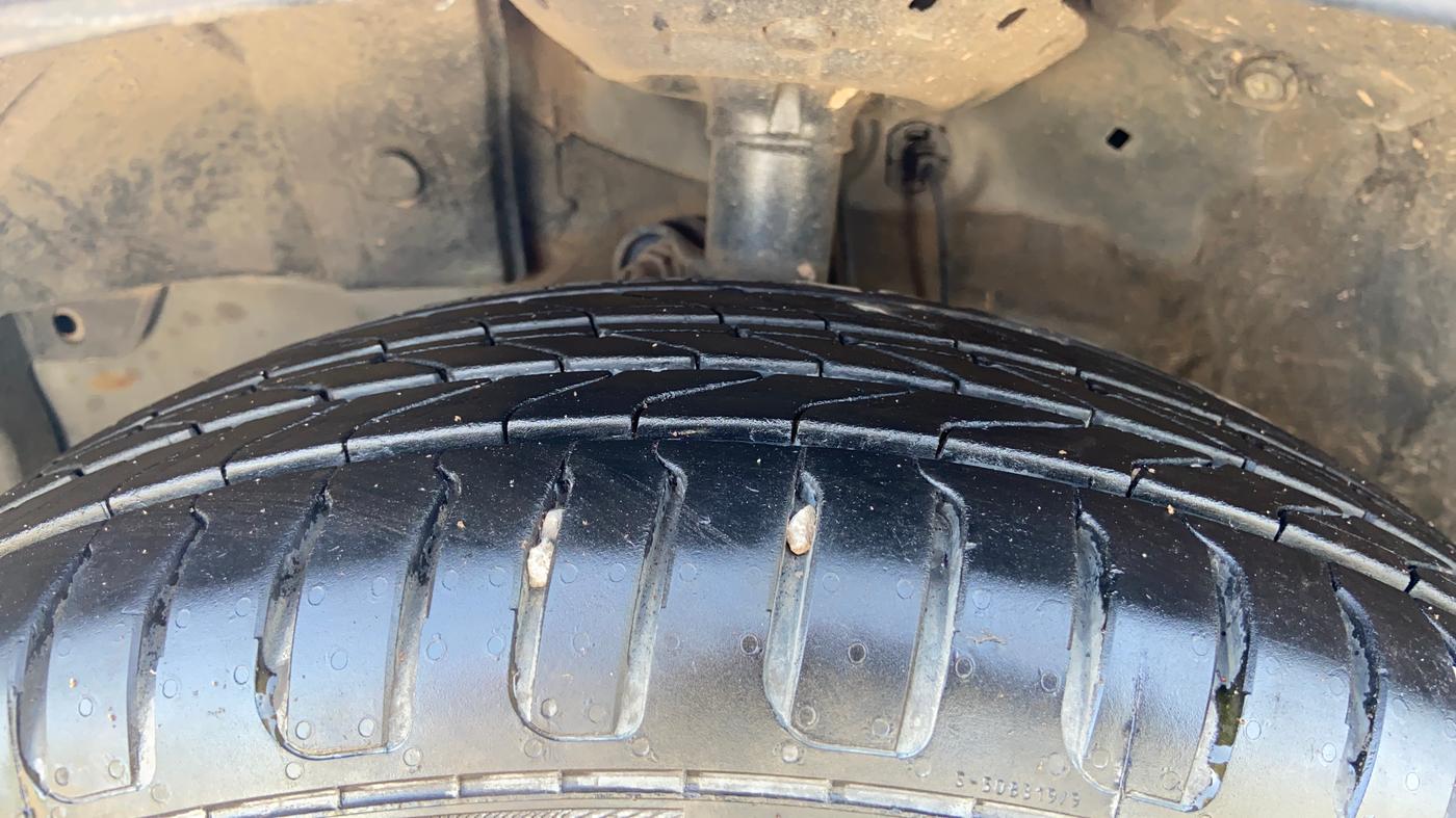 2019 Honda Amaze 1.2L I-VTEC S, Petrol, Manual, 1,05,693 km, Left Front Tyre Tread