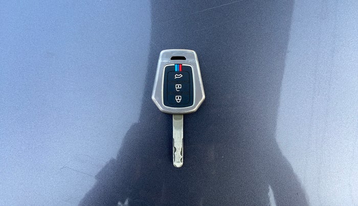 2019 Honda Amaze 1.2L I-VTEC S, Petrol, Manual, 1,05,693 km, Key Close Up