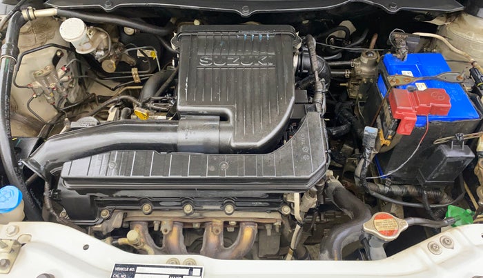 2016 Maruti Swift VXI, CNG, Manual, 85,507 km, Engine View