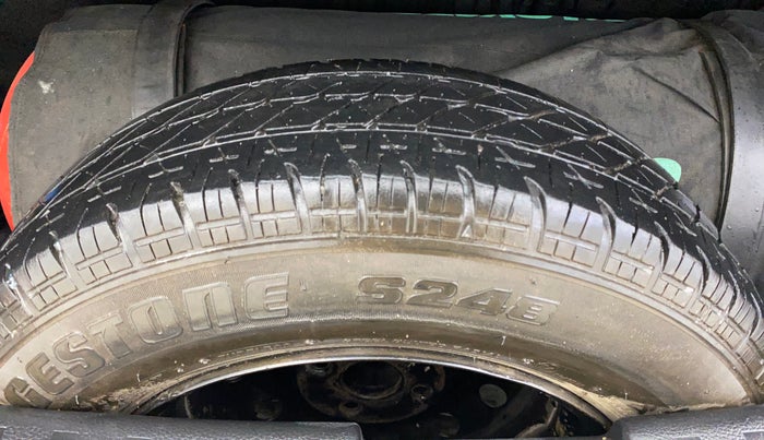 2016 Maruti Swift VXI, CNG, Manual, 85,507 km, Spare Tyre