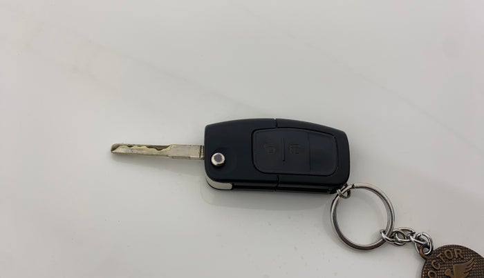 2016 Ford Ecosport TREND 1.5L DIESEL, Diesel, Manual, 1,13,286 km, Key Close Up