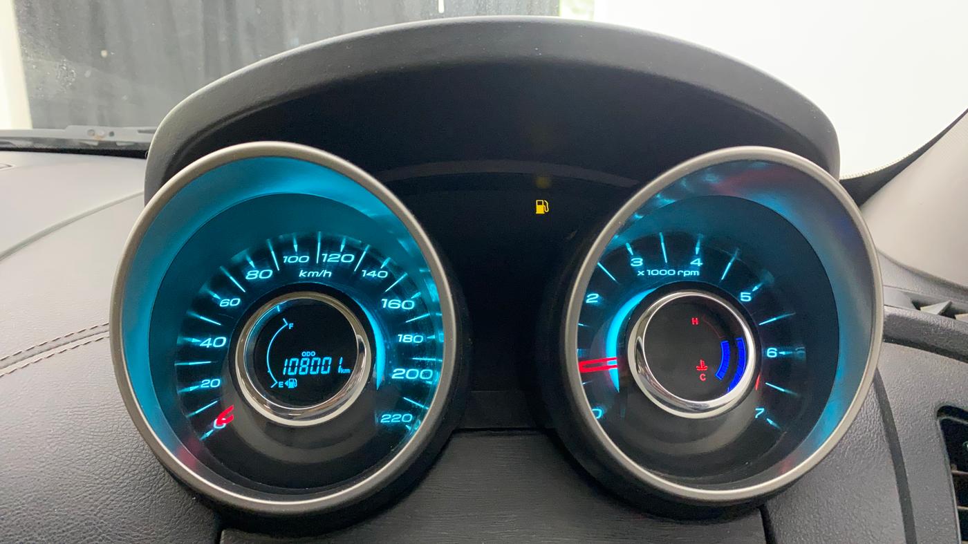 2019 Mahindra XUV500 W11, Diesel, Manual, 1,08,000 km, Odometer Image