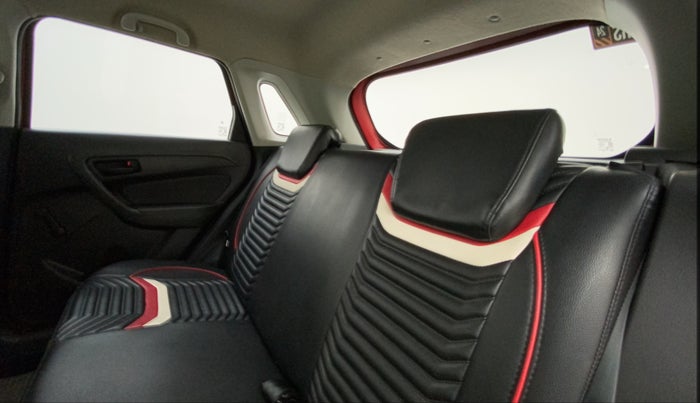 2017 Maruti Vitara Brezza LDI (O), Diesel, Manual, 48,826 km, Right Side Rear Door Cabin