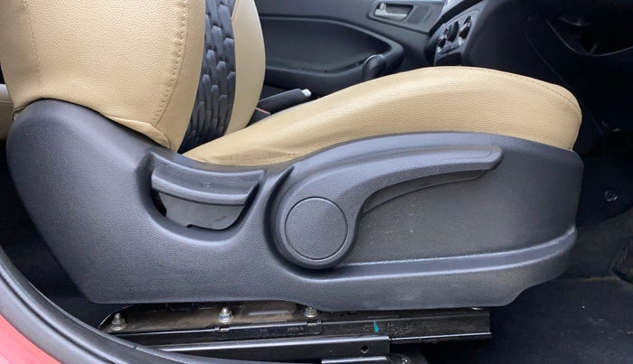 2018 Hyundai i20 Active 1.2 S, Petrol, Manual, 42,328 km, Driver Side Adjustment Panel