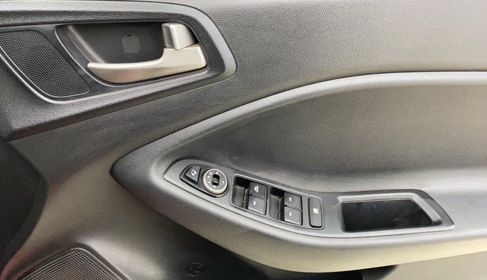 2018 Hyundai i20 Active 1.2 S, Petrol, Manual, 42,328 km, Driver Side Door Panels Control