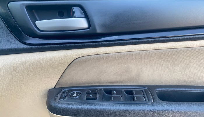 2019 Honda Amaze 1.2L I-VTEC VX, Petrol, Manual, 99,262 km, Driver Side Door Panels Control