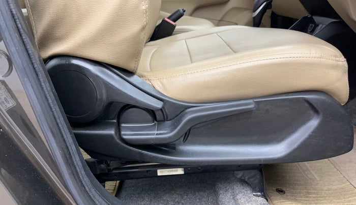 2021 Honda Amaze 1.2L I-VTEC VX CVT, Petrol, Automatic, 59,730 km, Driver Side Adjustment Panel