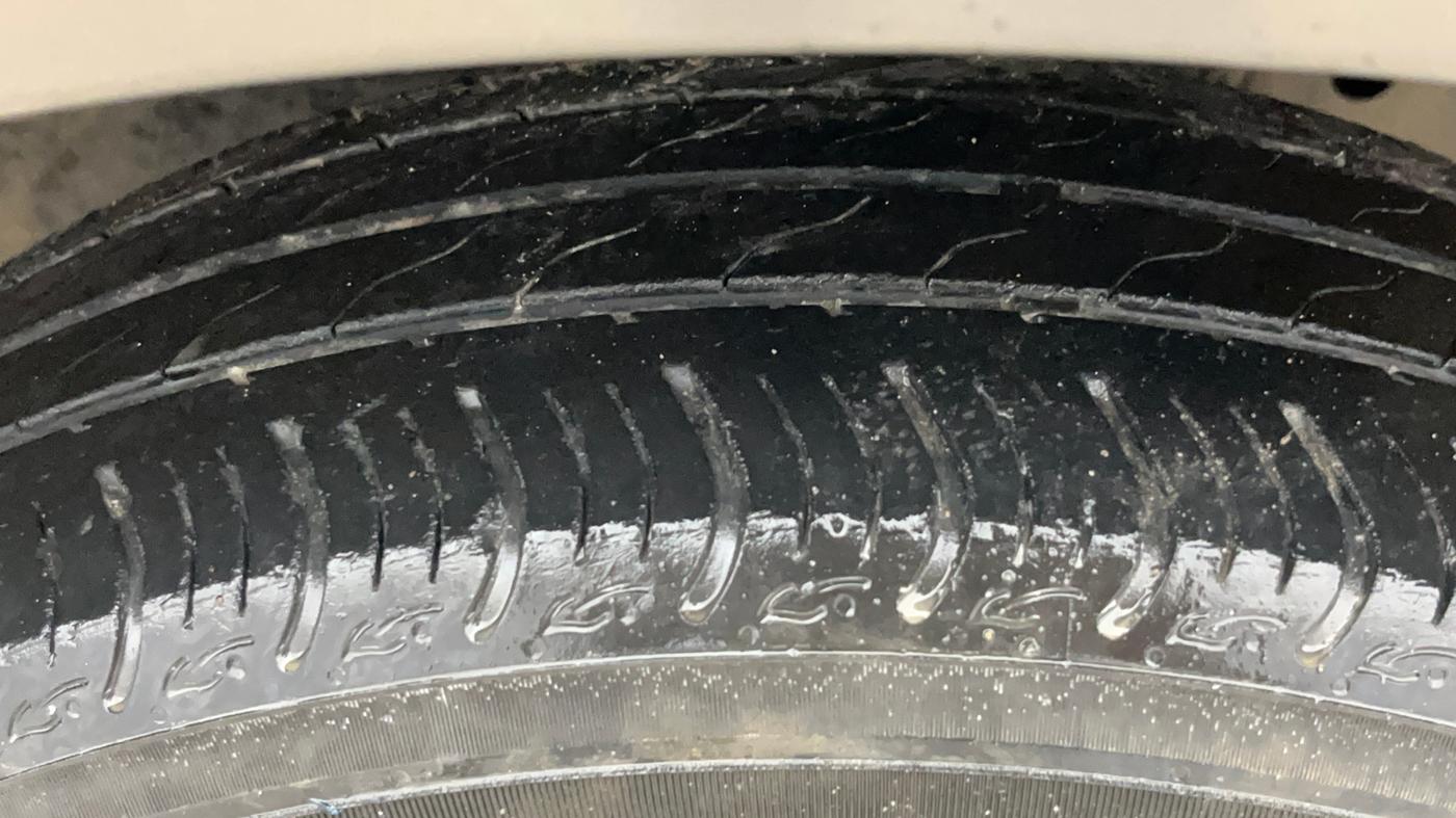 2021 Honda Amaze 1.2L I-VTEC VX CVT, Petrol, Automatic, 59,750 km, Left Front Tyre Tread