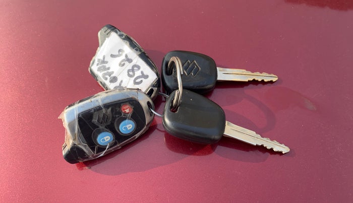 2019 Maruti Alto K10 VXI, Petrol, Manual, 35,115 km, Key Close Up