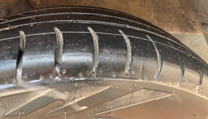 2019 Maruti Alto K10 VXI, Petrol, Manual, 35,115 km, Left Front Tyre Tread