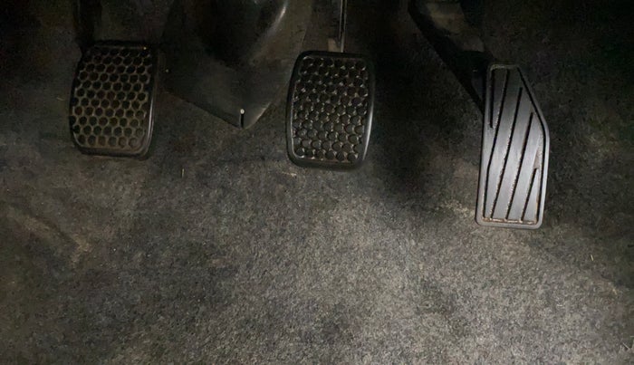 2016 Maruti Alto K10 VXI, CNG, Manual, 27,630 km, Pedals