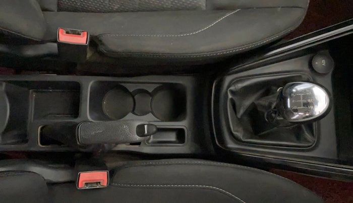 2020 Ford Ecosport AMBIENTE 1.5L DIESEL, Diesel, Manual, 1,38,291 km, Gear Lever