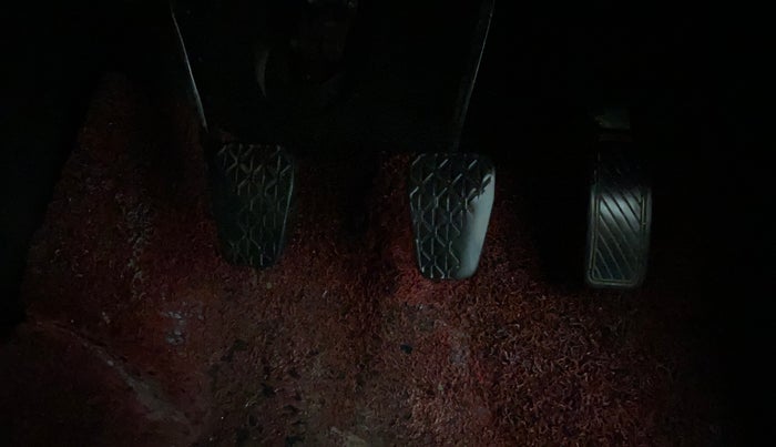 2020 Ford Ecosport AMBIENTE 1.5L DIESEL, Diesel, Manual, 1,38,291 km, Pedals