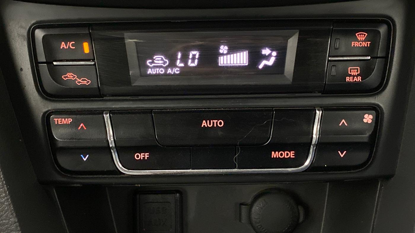 2016 Maruti Vitara Brezza ZDI, Diesel, Manual, 1,10,464 km, Automatic Climate Control