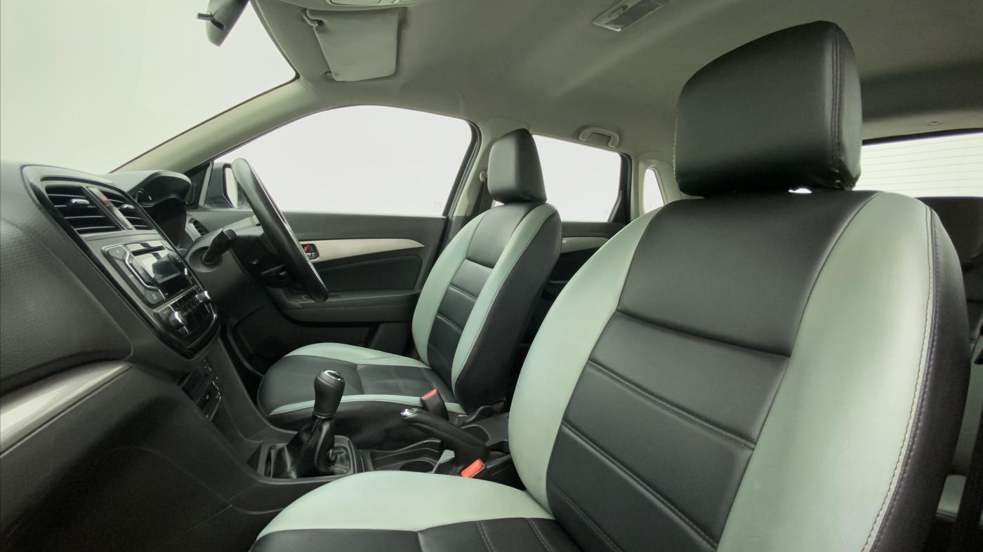 2016 Maruti Vitara Brezza ZDI, Diesel, Manual, 1,10,464 km, Right Side Front Door Cabin