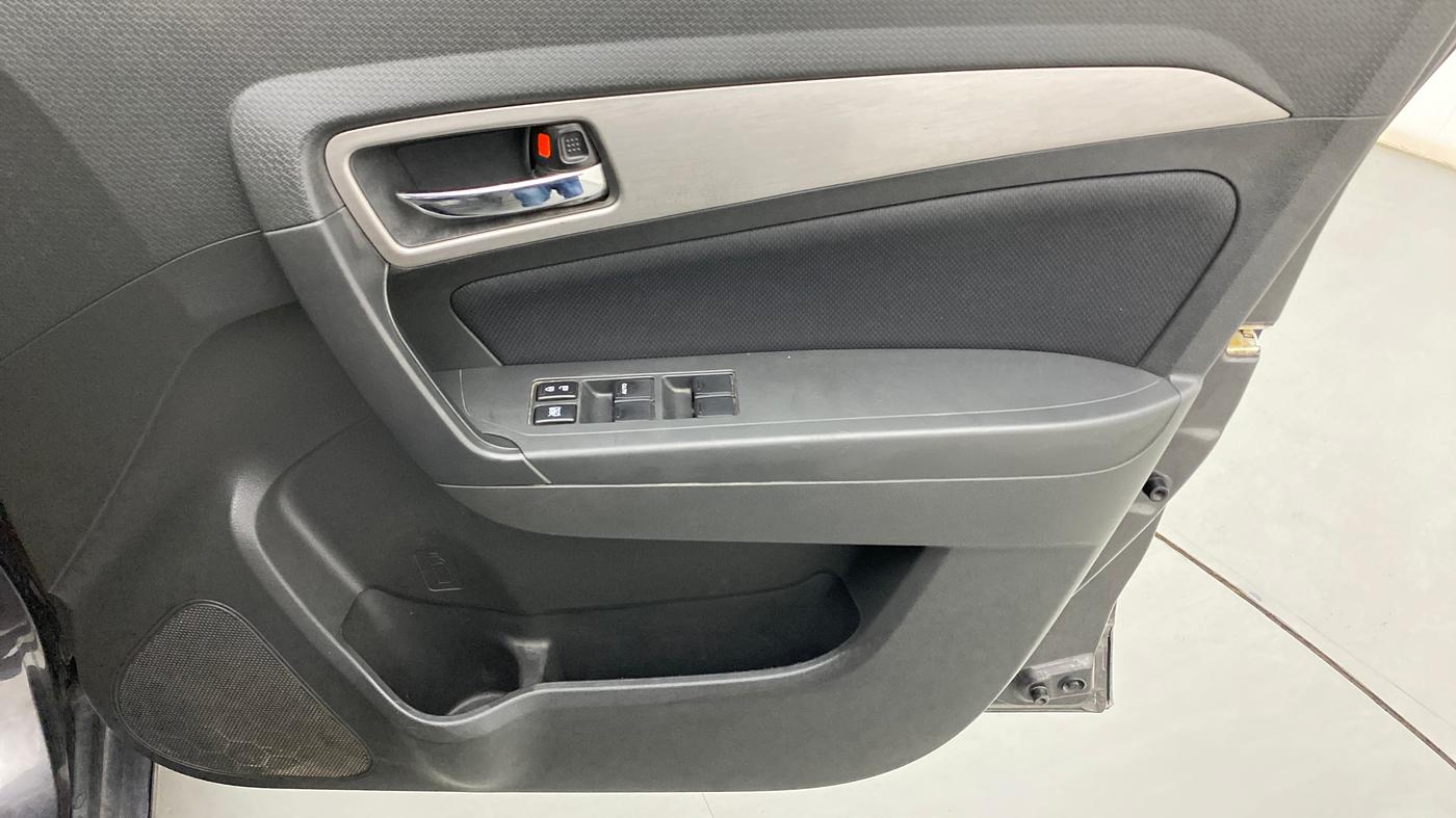 2016 Maruti Vitara Brezza ZDI, Diesel, Manual, 1,10,464 km, Driver Side Door Panels Control