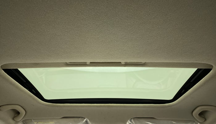 2022 Skoda SLAVIA STYLE 1.0 TSI AT, Petrol, Automatic, 2,986 km, Moonroof/ Sunroof