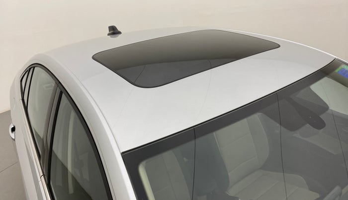 2022 Skoda SLAVIA STYLE 1.0 TSI AT, Petrol, Automatic, 2,986 km, Roof