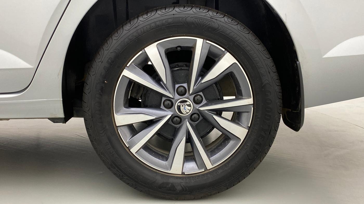 2022 Skoda SLAVIA STYLE 1.0 TSI AT, Petrol, Automatic, 2,986 km, Left Rear Wheel