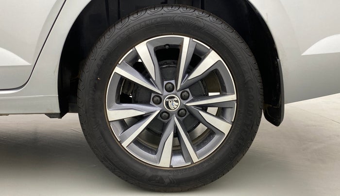 2022 Skoda SLAVIA STYLE 1.0 TSI AT, Petrol, Automatic, 2,986 km, Left Rear Wheel