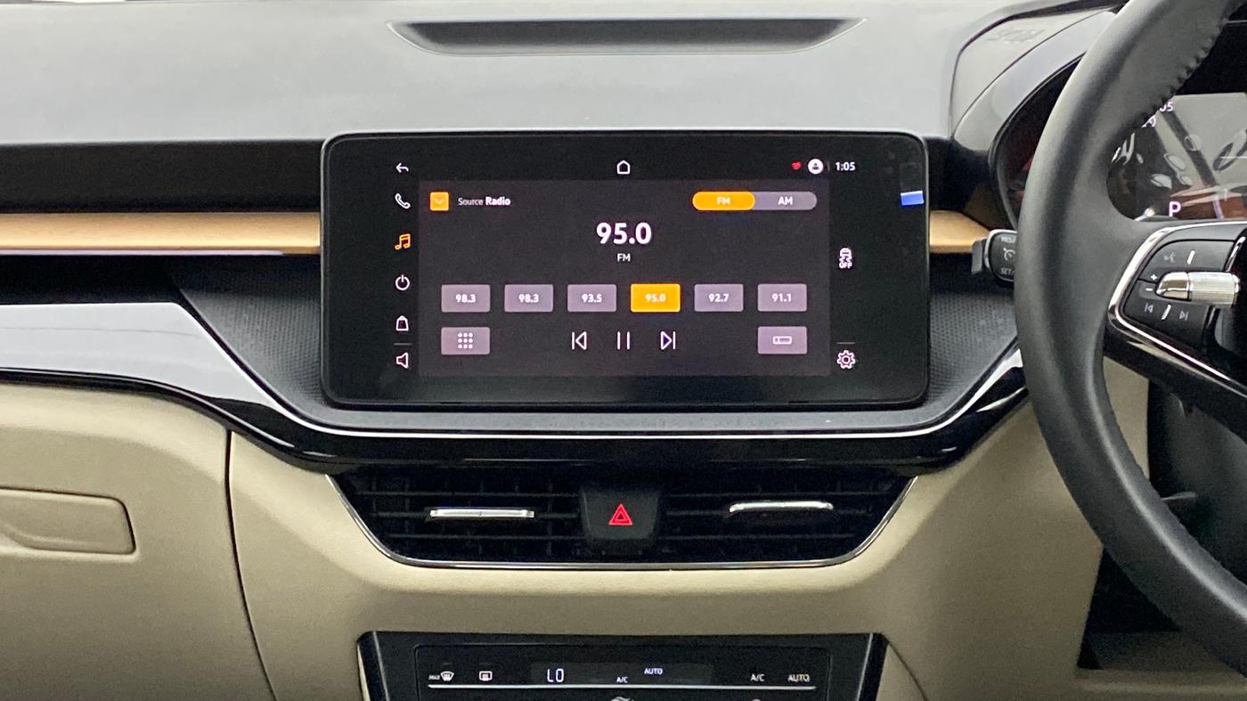 2022 Skoda SLAVIA STYLE 1.0 TSI AT, Petrol, Automatic, 2,986 km, Air Conditioner