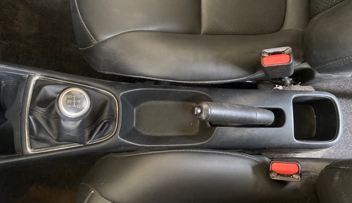 2022 Honda Amaze 1.2L I-VTEC S, Petrol, Manual, 35,120 km, Gear Lever