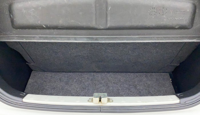 2017 Honda Brio VX AT, Petrol, Automatic, 32,522 km, Boot Inside