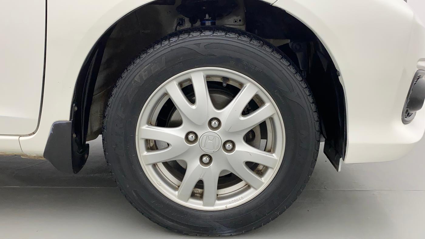 2017 Honda Brio VX AT, Petrol, Automatic, 32,522 km, Right Front Wheel