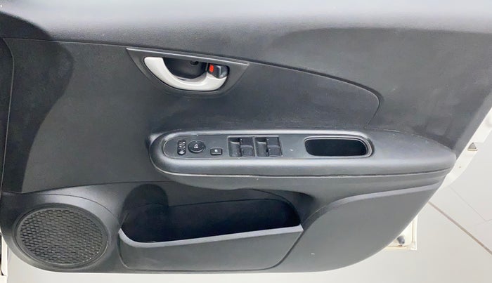 2017 Honda Brio VX AT, Petrol, Automatic, 32,522 km, Driver Side Door Panels Control