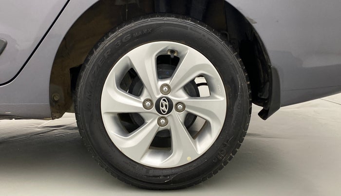 2017 Hyundai Xcent SX 1.2, Petrol, Manual, 18,349 km, Left Rear Wheel