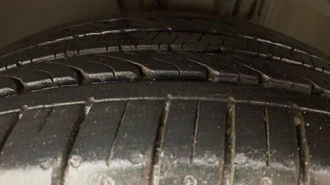 2019 Volkswagen Polo GT TSI 1.2 PETROL AT, Petrol, Automatic, 75,844 km, Left Front Tyre Tread