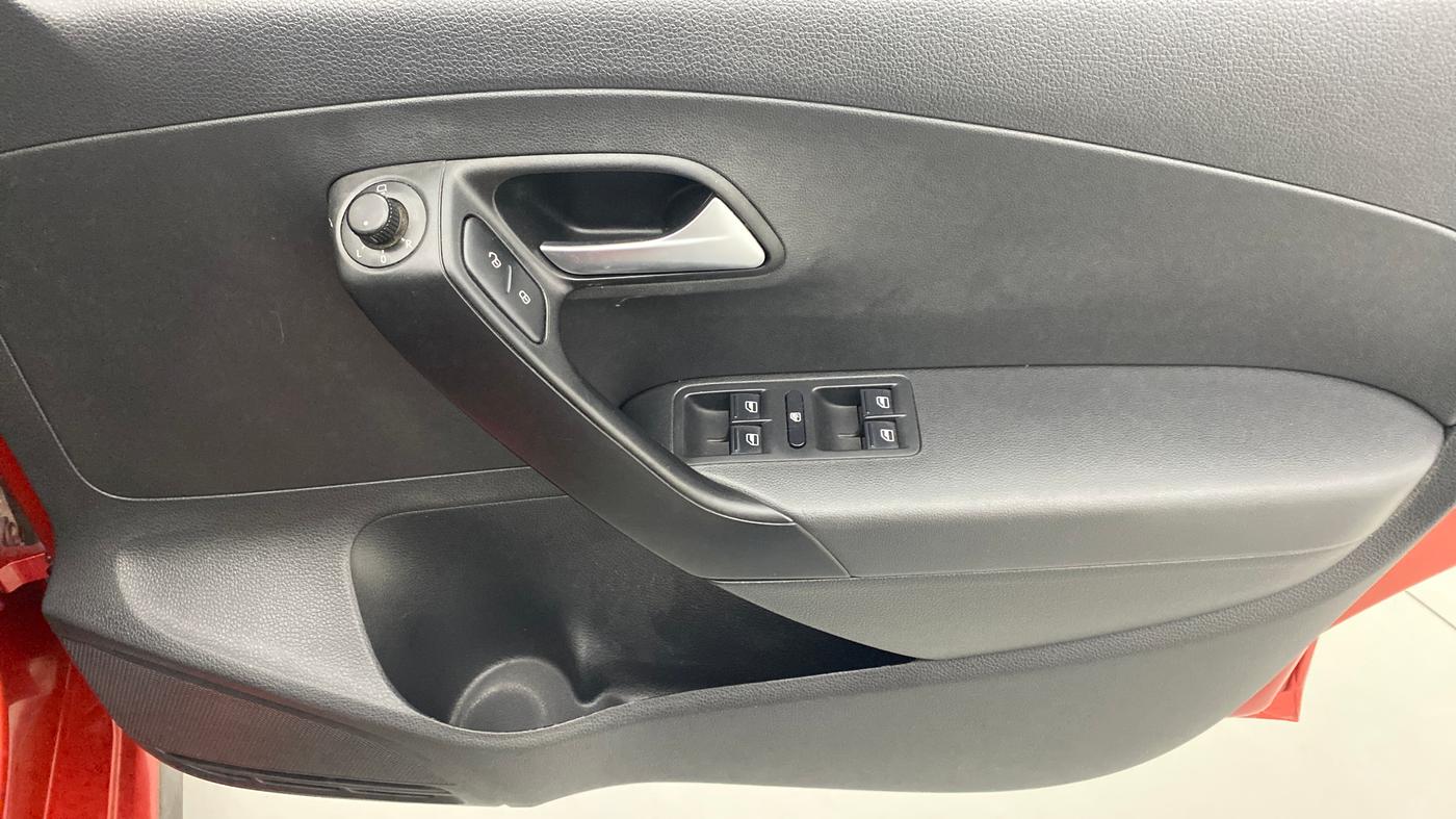 2019 Volkswagen Polo GT TSI 1.2 PETROL AT, Petrol, Automatic, 75,844 km, Driver Side Door Panels Control