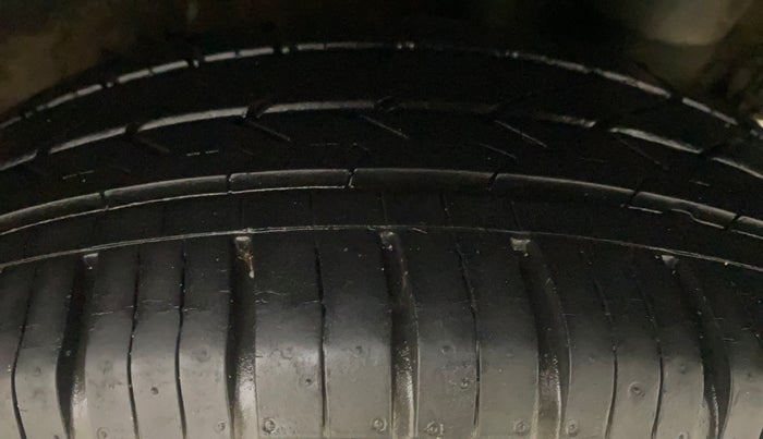 2019 Hyundai Grand i10 SPORTZ AT 1.2 KAPPA VTVT, Petrol, Automatic, 13,658 km, Left Rear Tyre Tread