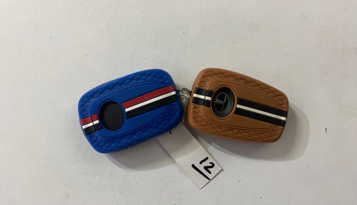 2022 Tata Harrier XZA PLUS 2.0L KAZIRANGA, Diesel, Automatic, 33,445 km, Key Close Up