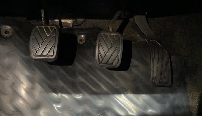 2017 Maruti S Cross ZETA 1.3, Diesel, Manual, 83,875 km, Pedals