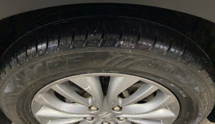 2017 Maruti S Cross ZETA 1.3, Diesel, Manual, 83,875 km, Right Front Tyre Tread