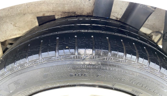 2018 Hyundai Grand i10 MAGNA 1.2 KAPPA VTVT, Petrol, Manual, 26,421 km, Left Rear Tyre Tread